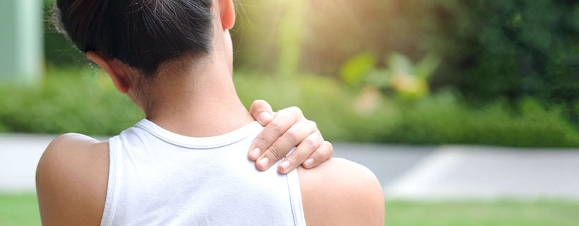 patient needing frozen shoulder chiropractor in Mesa AZ